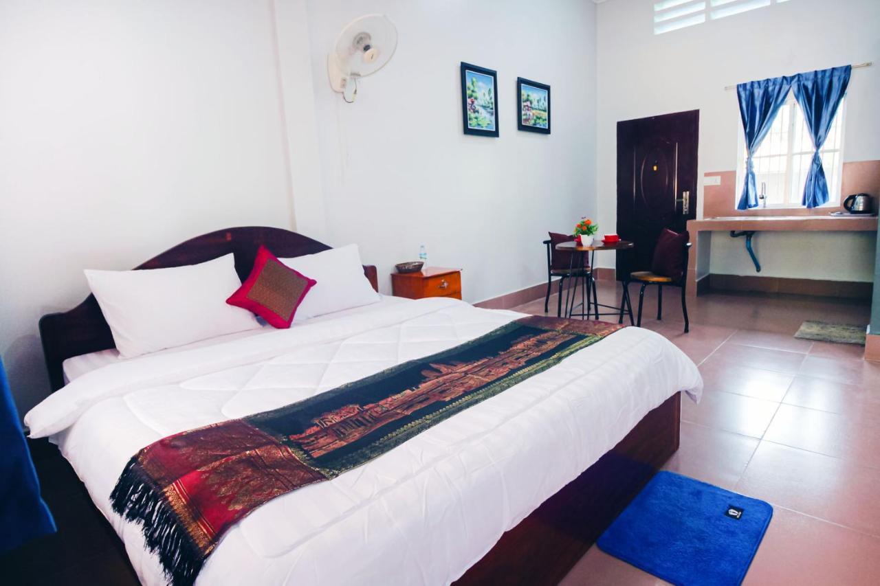 Lea'S Guesthouse And Restaurant Kampot Extérieur photo