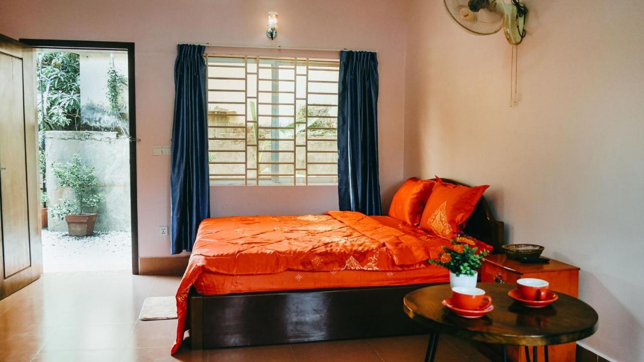 Lea'S Guesthouse And Restaurant Kampot Extérieur photo