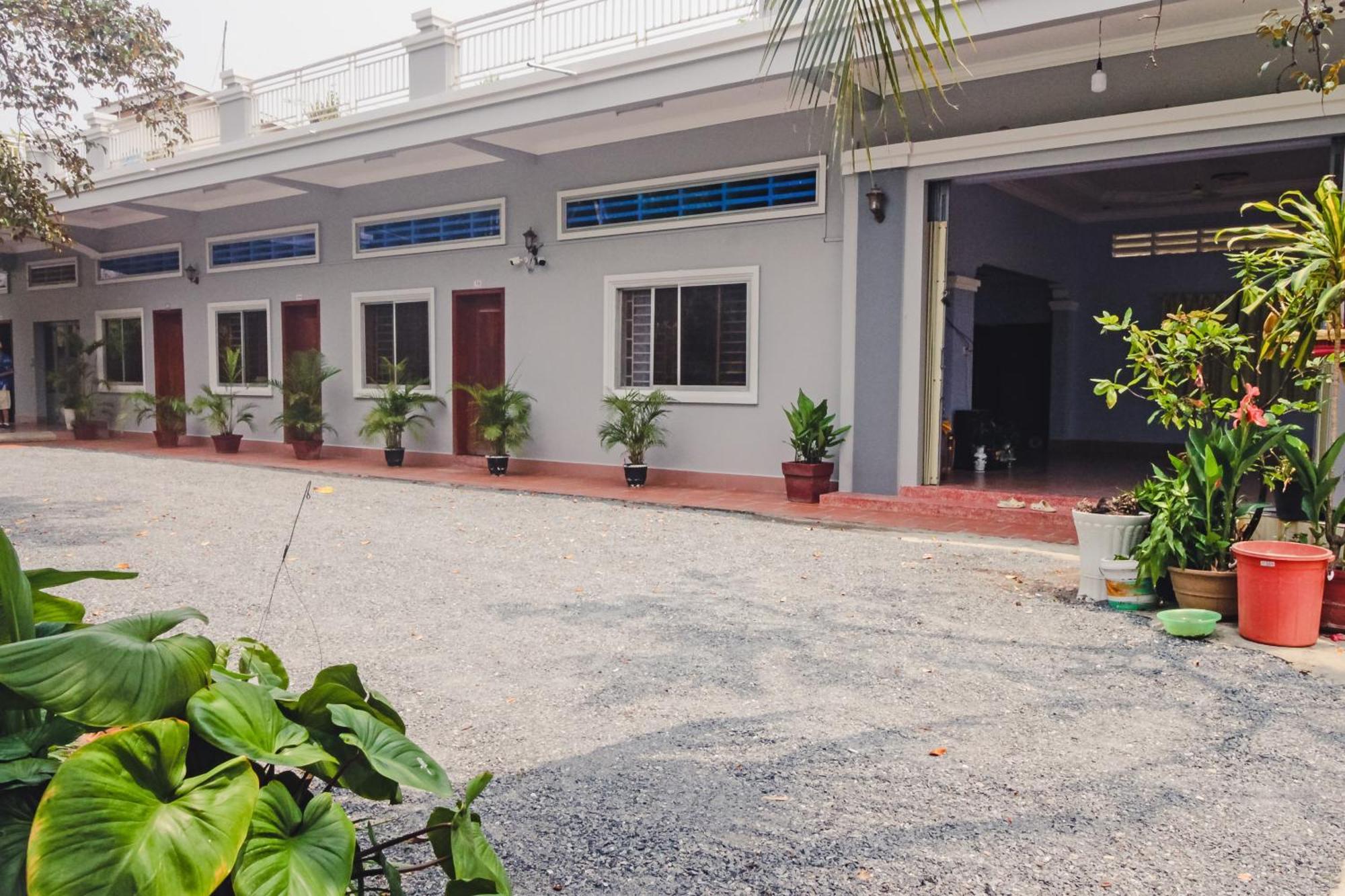 Lea'S Guesthouse And Restaurant Kampot Extérieur photo